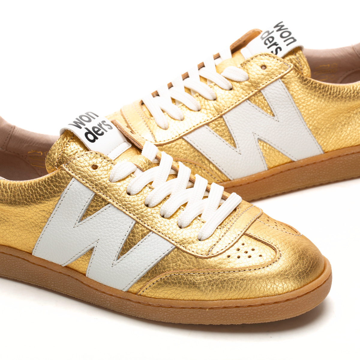 AVANI - Gold