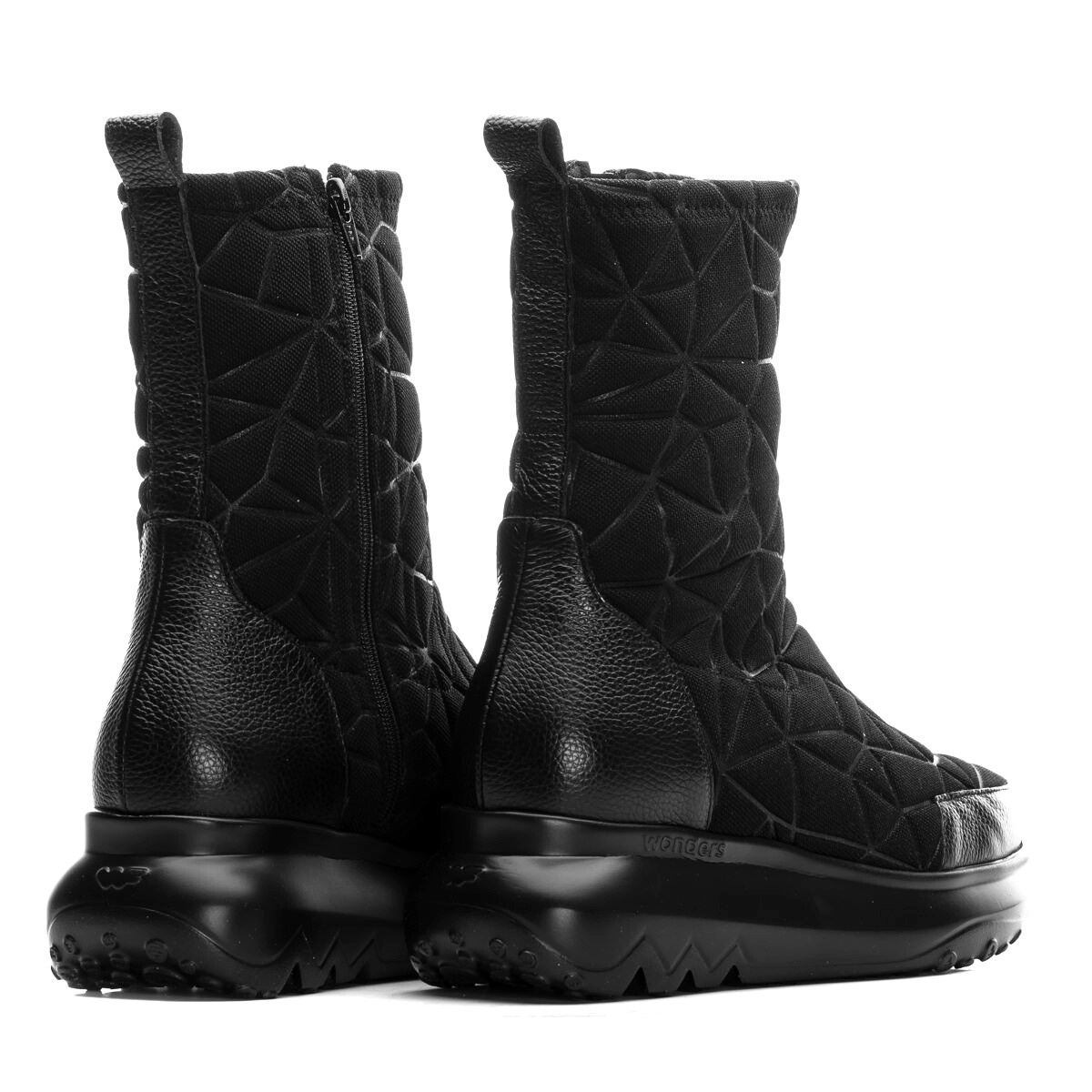 ASTORIA - Black