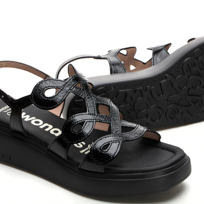 AURA - Black