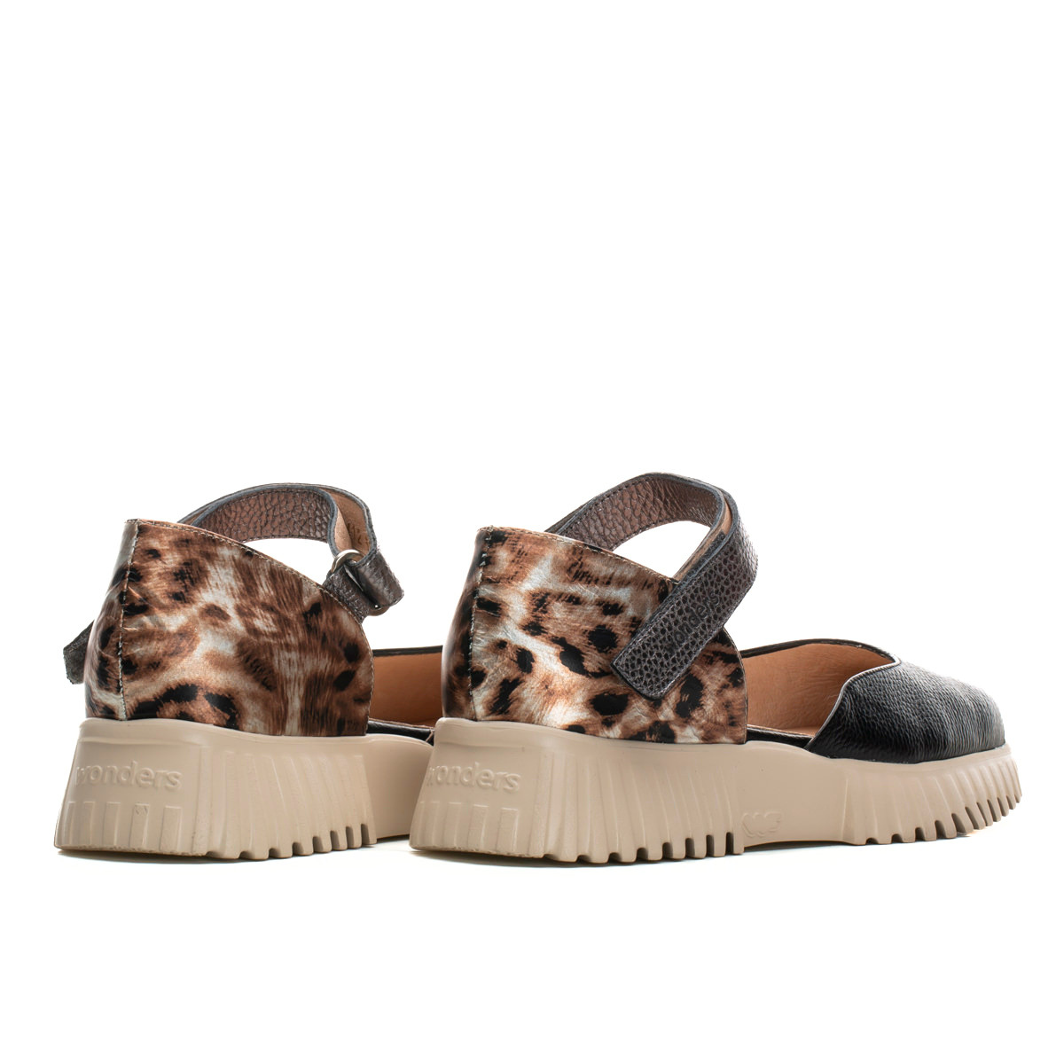 AVALON - Black
