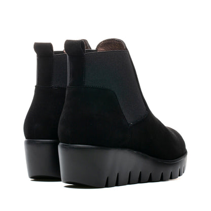 CORDOVA - Black Suede