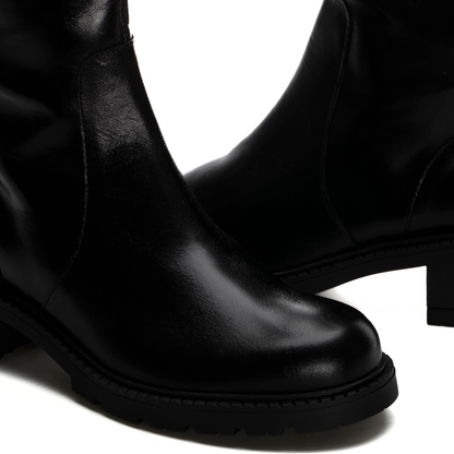 DELIA - Black