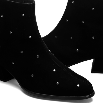 DIORA - Black Suede