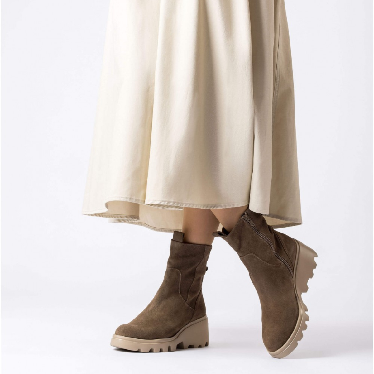 GALINA - Taupe Suede