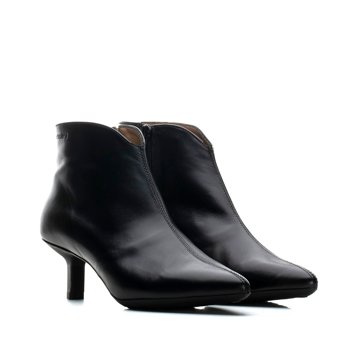 GUAPA - Black