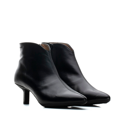 GUAPA - Black