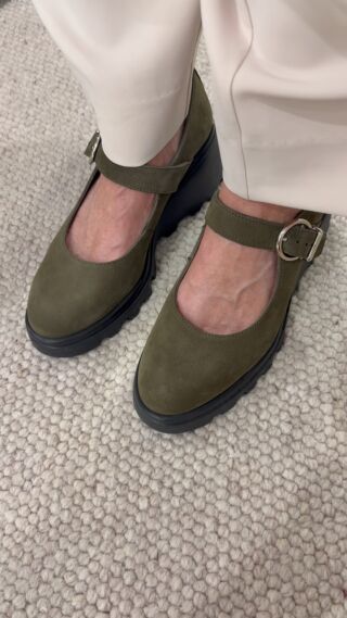 We’re all eyes for GIADA by @wondersshoes in stunning Pea. 💚

A bold take on the classic Mary Jane, GIADA is built on the signature Wonders Fly® lightweight sole, offering cushioned support with every step. Oh, and it’s also available in Black and Taupe. Discover it online – #linkinbio. 🔗